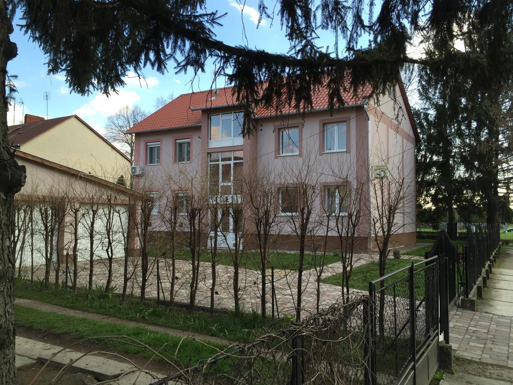 Platan Apartman Hajdúszoboszló Extérieur photo